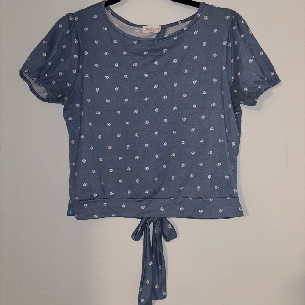 Chic Blue Floral Tie-Back Open Back Top